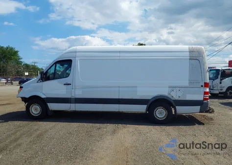 2011 Mercedes-Benz Sprinter 2500 High Roof from USA, damaged, VIN WD3PE8CB2B5587023